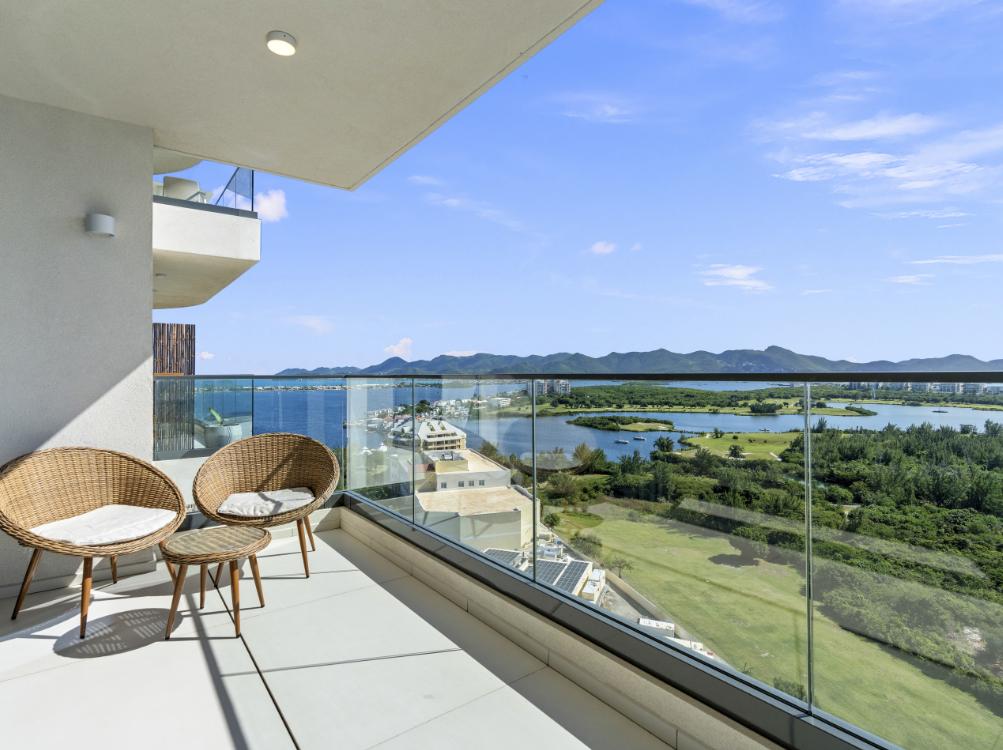 Condo for sale in St Maarten Cupecoy Fourteen Towers. Incredible panoramic ocean view. B1602