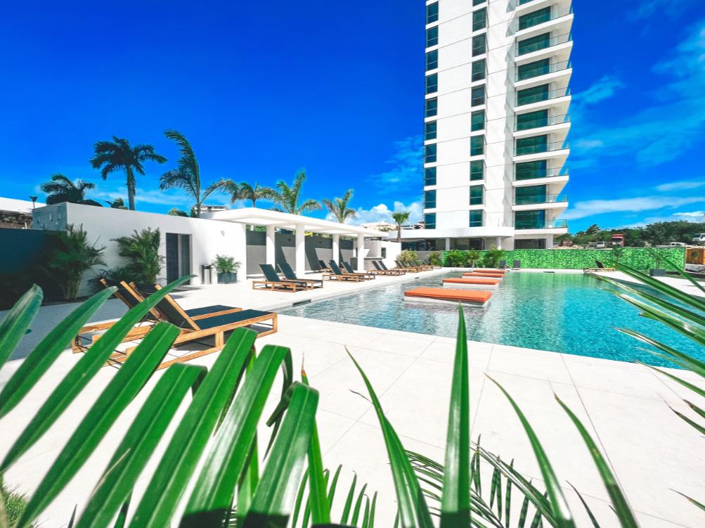 Condo for sale in St Maarten Cupecoy Fourteen Towers. Incredible panoramic ocean view. B1602