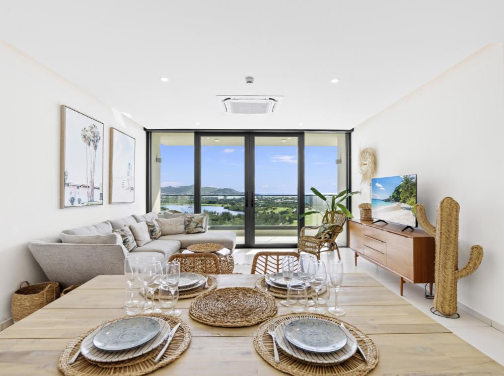 Condo for sale in St Maarten Cupecoy Fourteen Towers. Incredible panoramic ocean view. B1602