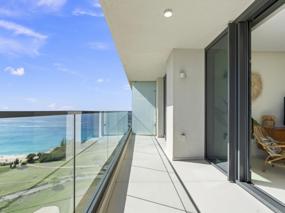 Condo for sale in St Maarten Cupecoy Fourteen Towers. Incredible panoramic ocean view. B1602