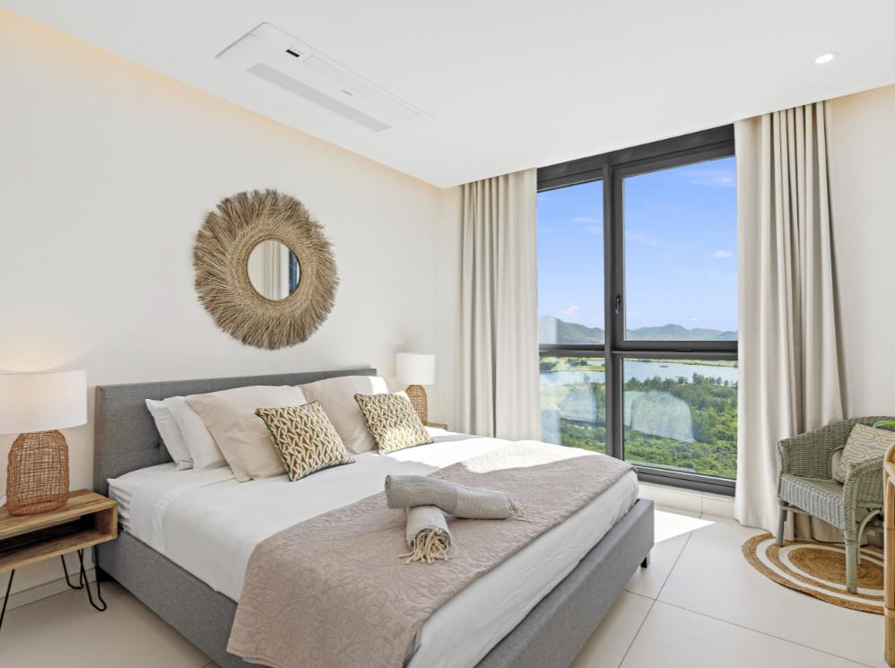Condo for sale in St Maarten Cupecoy Fourteen Towers. Incredible panoramic ocean view. B1602