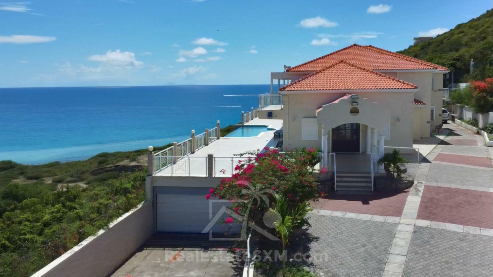 Luxury Caribbean property for sale in St Maarten: Villa Athena, Beethoven Rd. Unbelievable views! 