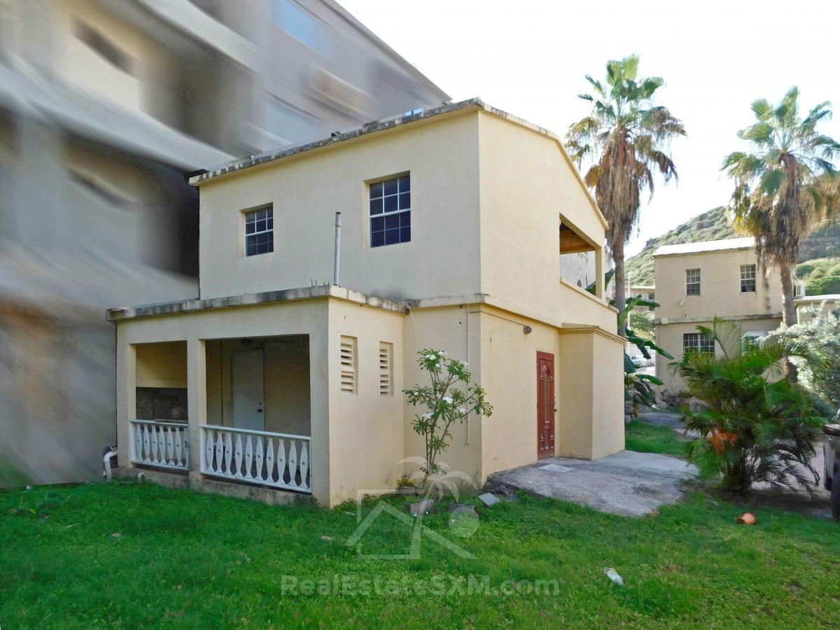 St Maarten House For Sale. Point Blanche. Flat land.  4BR + extra income 2x 1BR. Garage